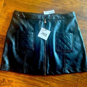 Black size 6 BB Dakota skirt